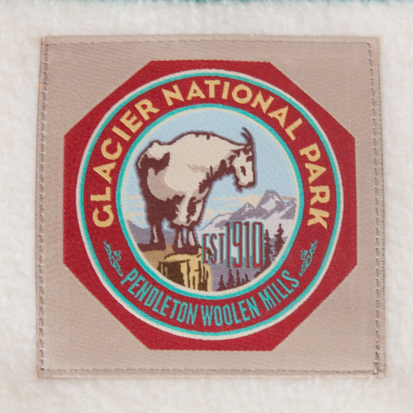 Pendleton Pet National Park Pet Napper - Glacier